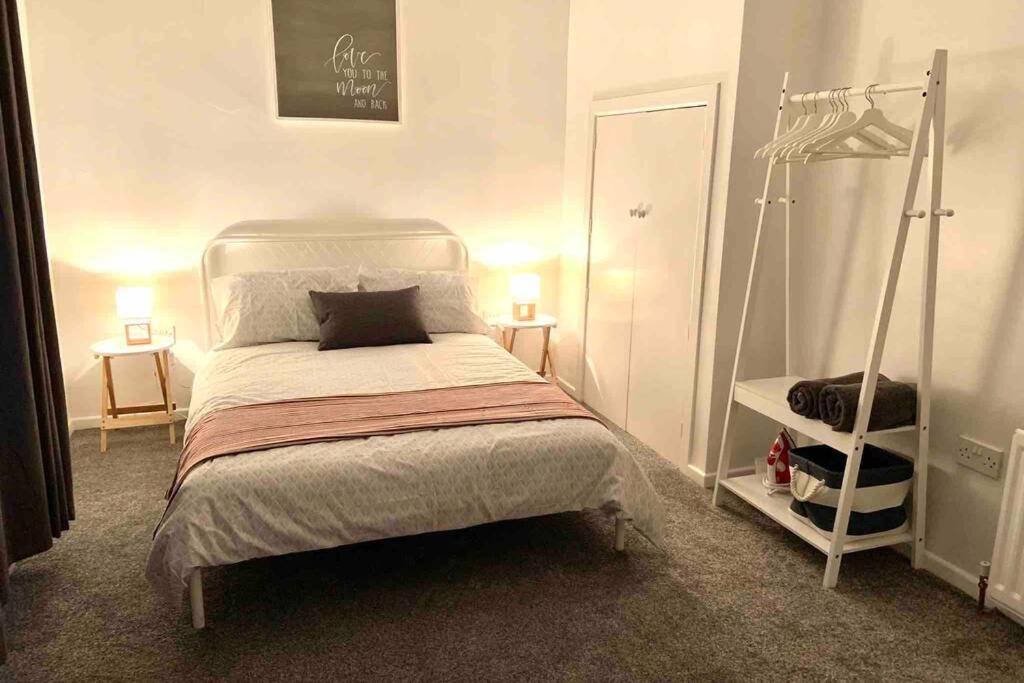 דירות בלפסט Flat 5 Eia House מראה חיצוני תמונה